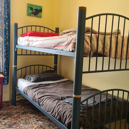 Empire Hotel Backpackers أومارا المظهر الخارجي الصورة