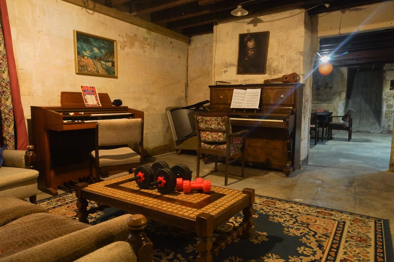 Empire Hotel Backpackers أومارا المظهر الخارجي الصورة